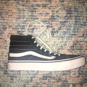 Vans high top skater shoe!